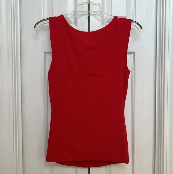 Cache Red Top - Picture 4 of 4